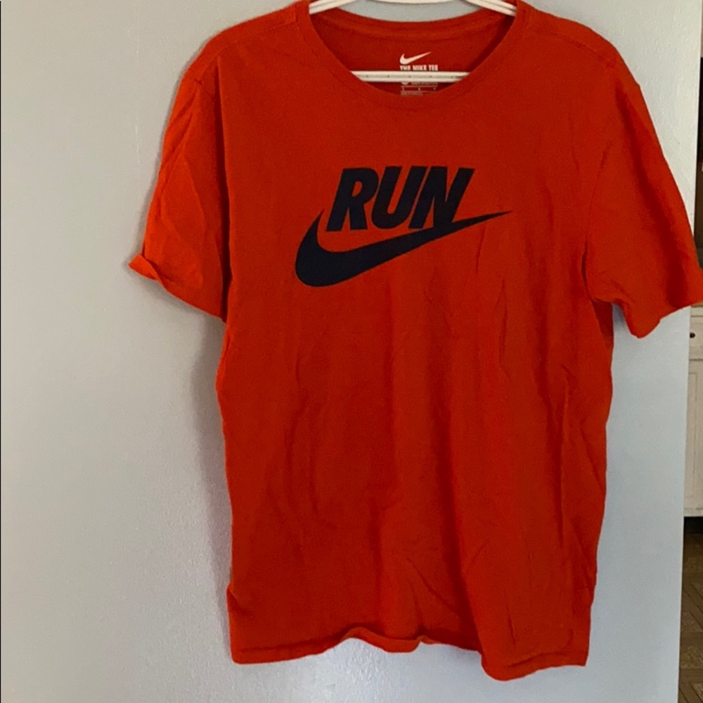 Nike T-shirt